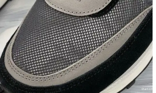 LD White BV0073-001 Waffle Anthracite Sacai Nike Black 0515